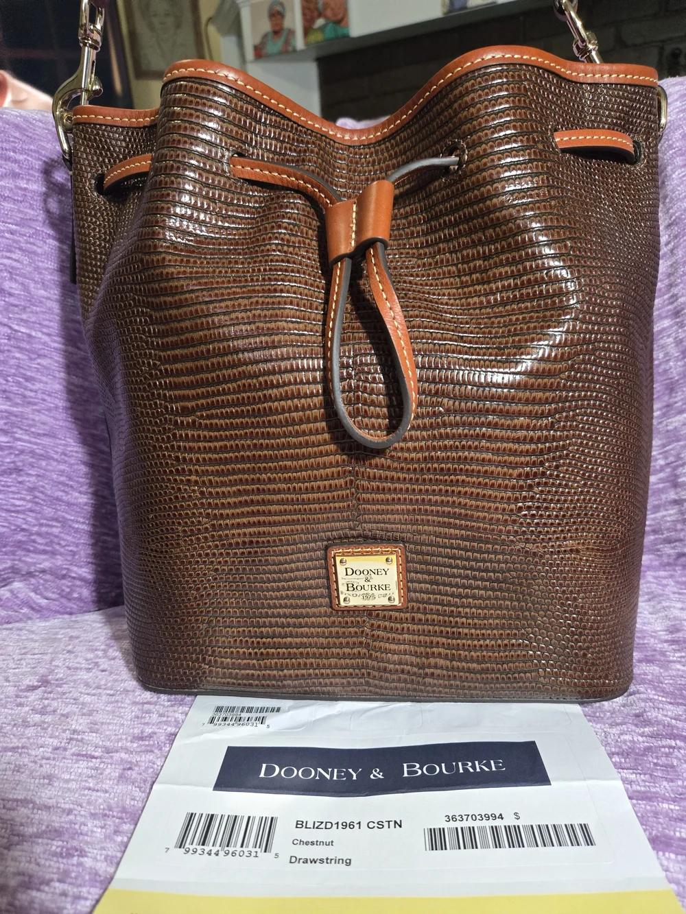 Dooney & Bourke Chestnut Textured Lizard- Emboased Drawstring Bucket Bag. NWT🫶